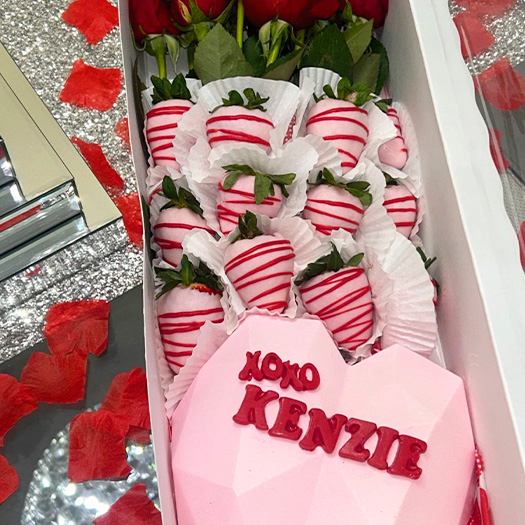 Custom Flowers, Berries And Breakable Heart Box